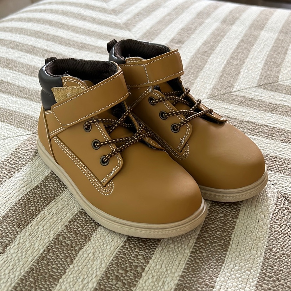 Roman Hiker Boot